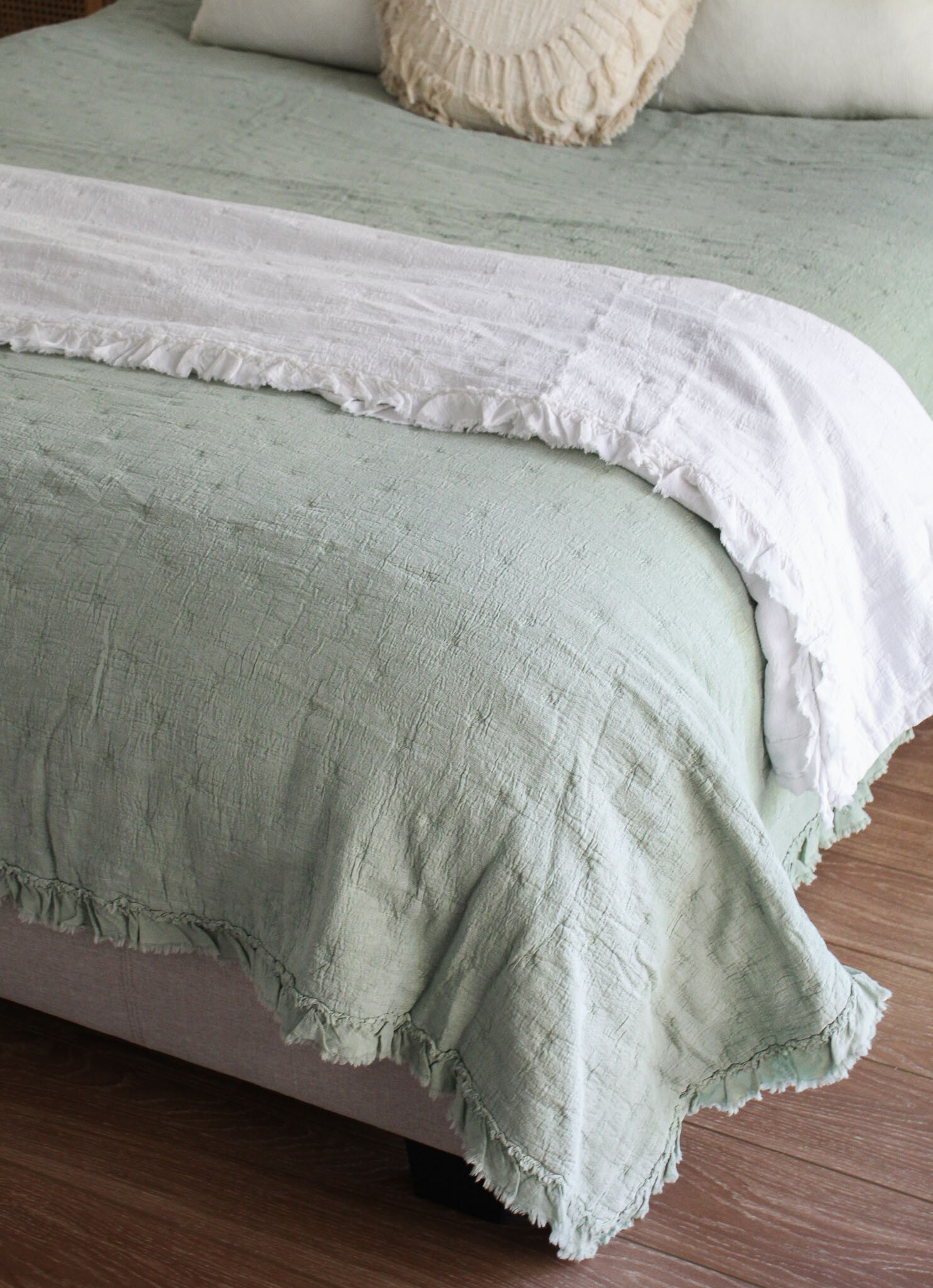 Bedspread Lrg Washed Sage