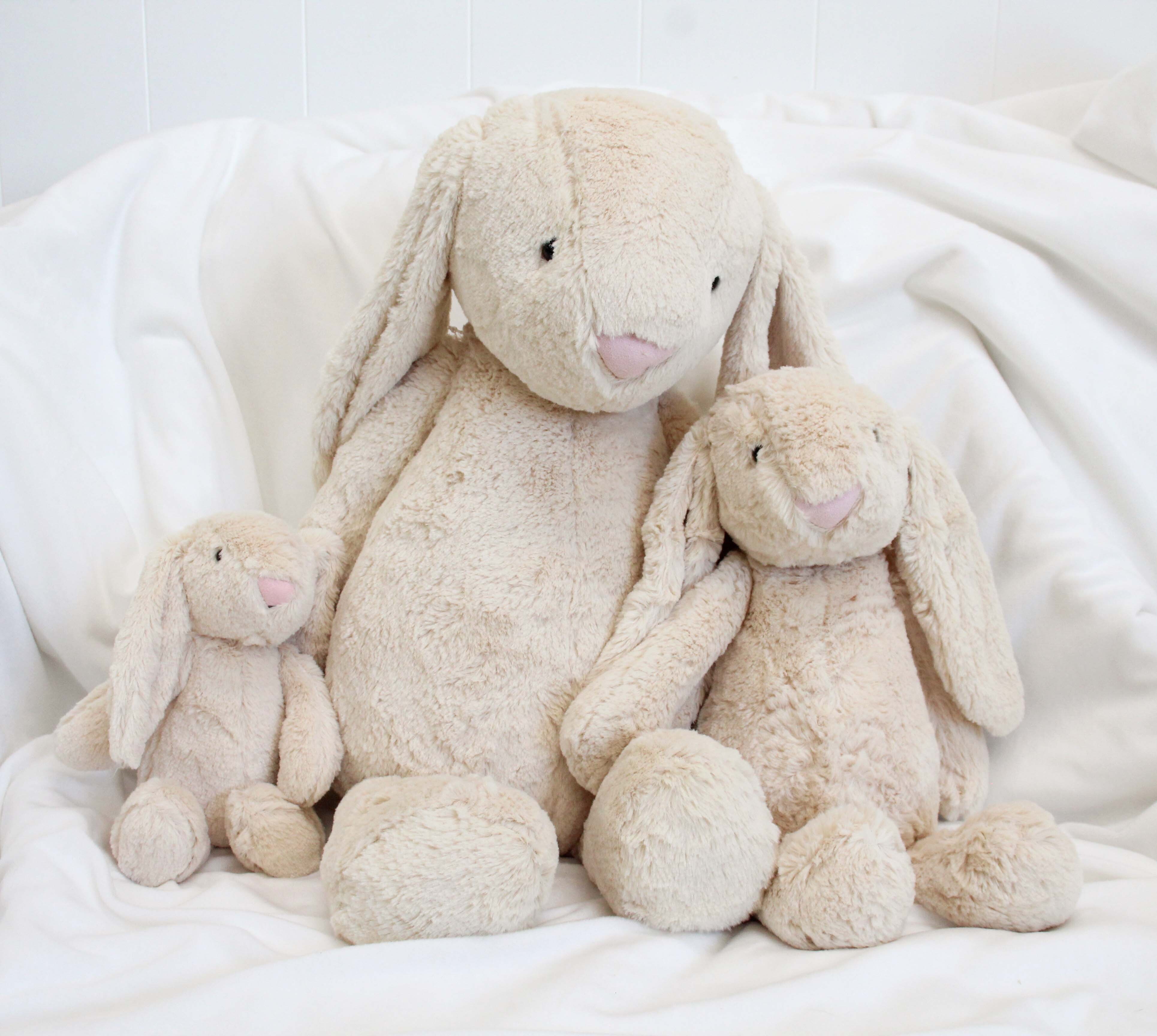 Plush Bunny Lrg Beige